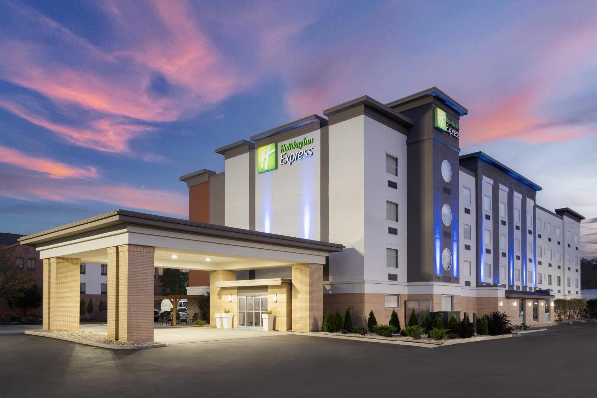 Holiday Inn Express Toledo North By Ihg Esterno foto