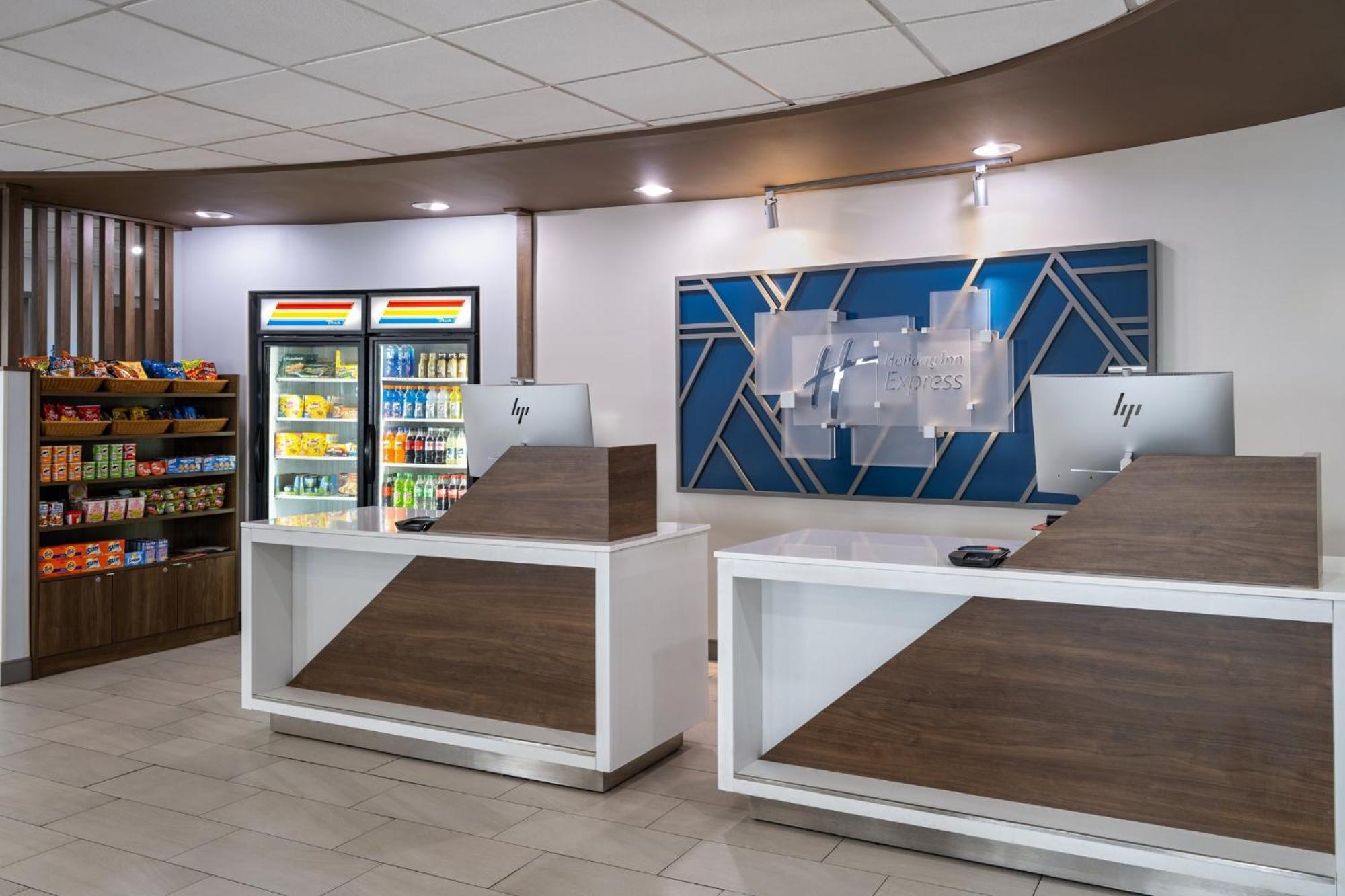 Holiday Inn Express Toledo North By Ihg Esterno foto