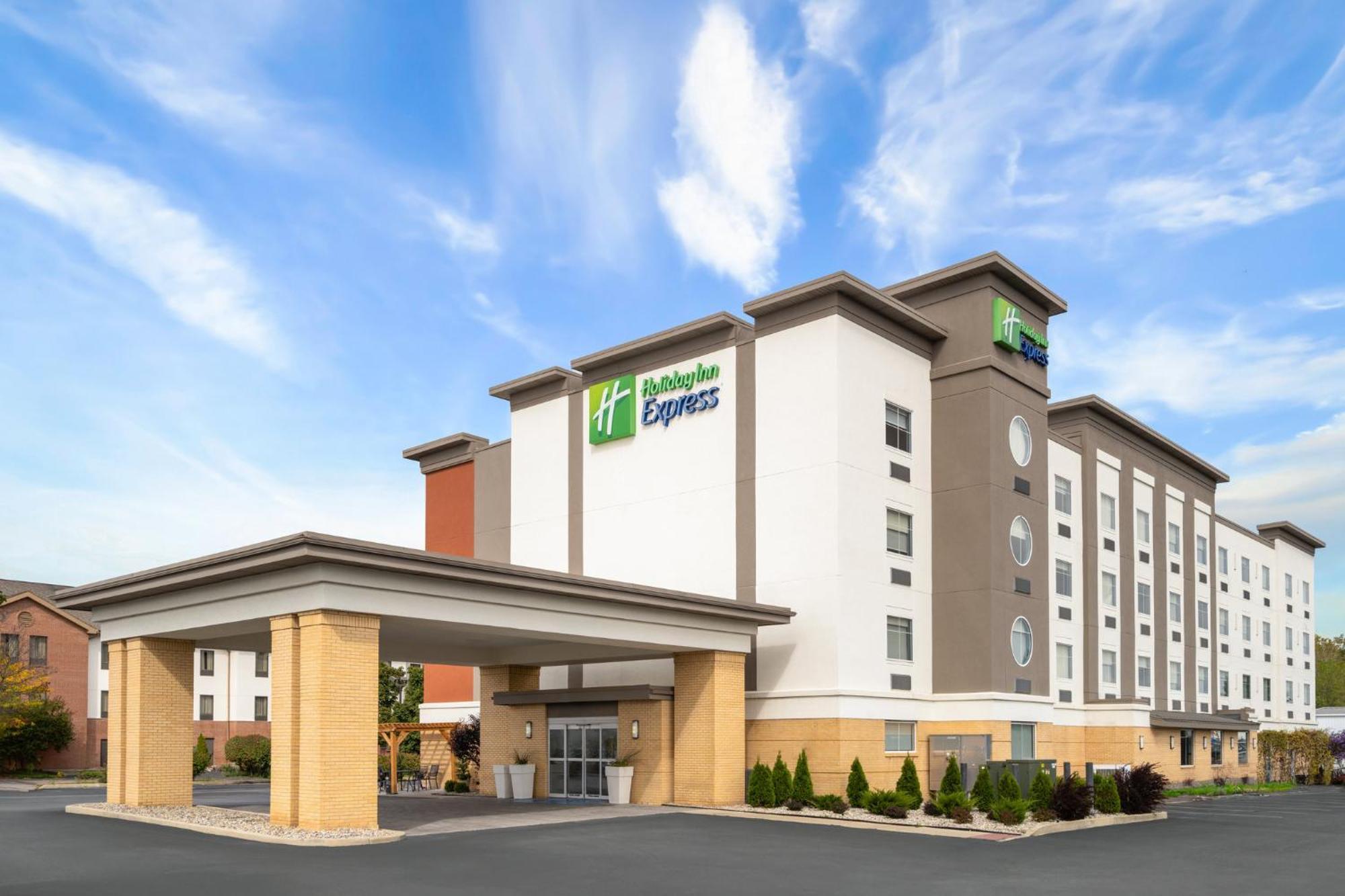 Holiday Inn Express Toledo North By Ihg Esterno foto