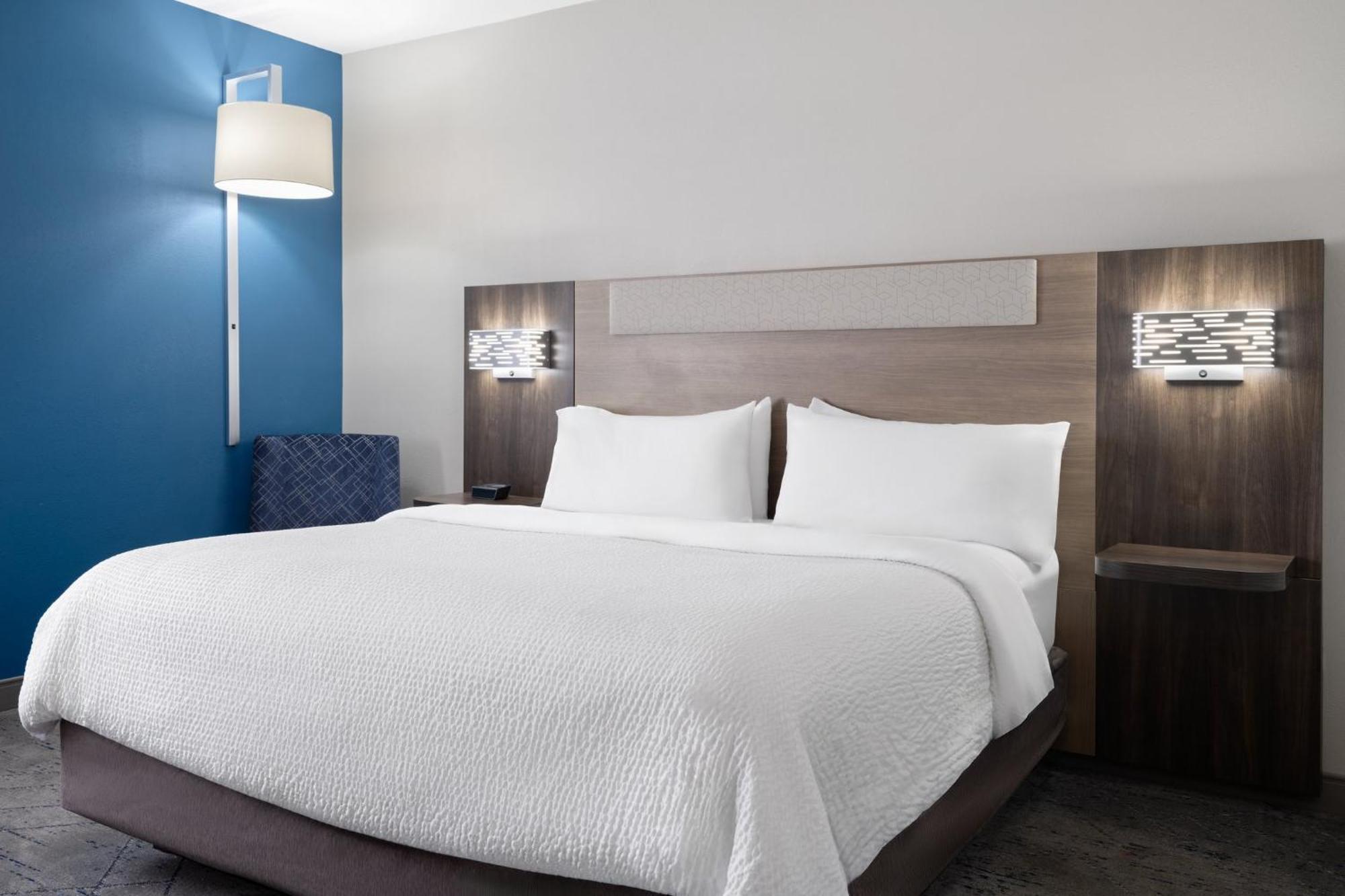 Holiday Inn Express Toledo North By Ihg Esterno foto